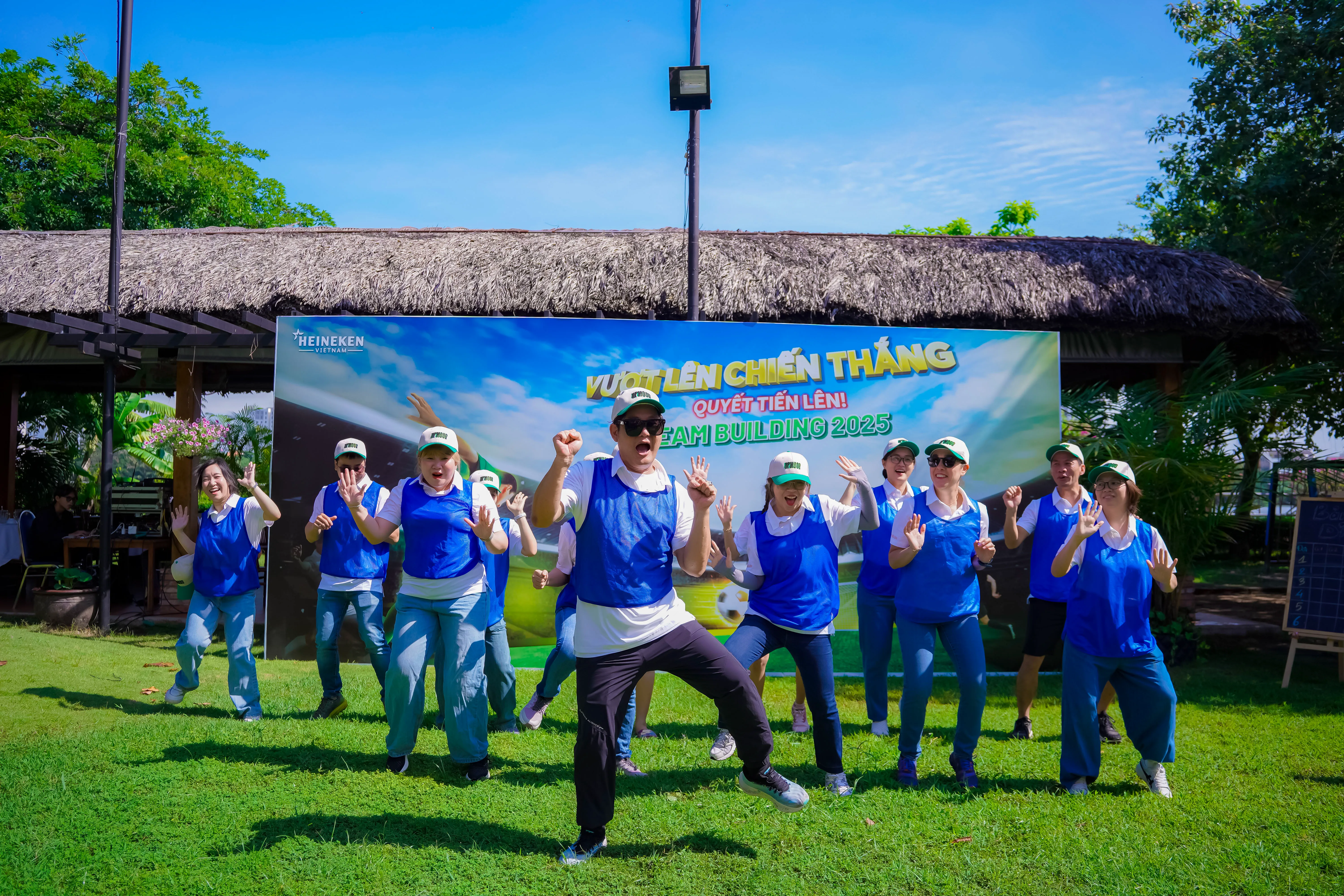HENIKEN Team Building